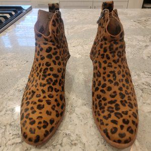 *LIKE NEW* UGG Kingsburg Leopard Ankle Boot 1113426-NAT Women's Size 8.5 Medium